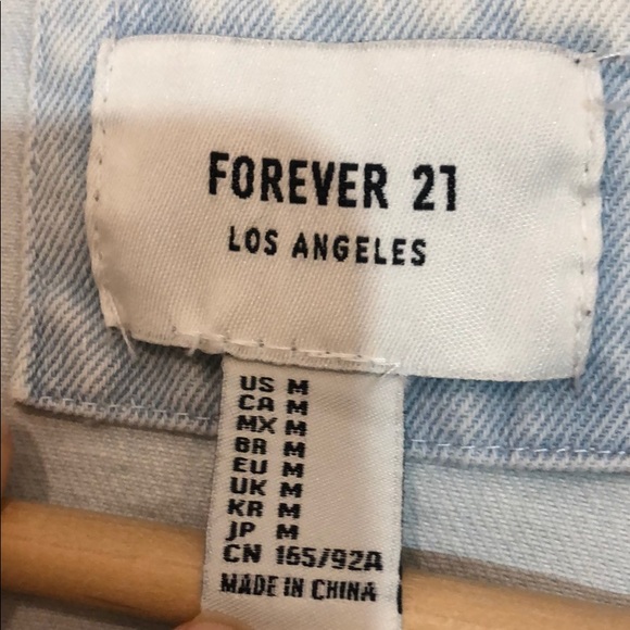 Light washed denim Jacket - Picture 3 of 6